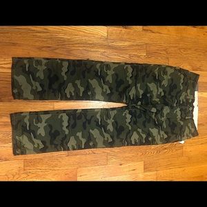 NWT GAP CAMO PANTS